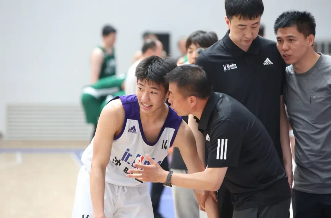 篮球教练队长训练计划书范文怎么写_2